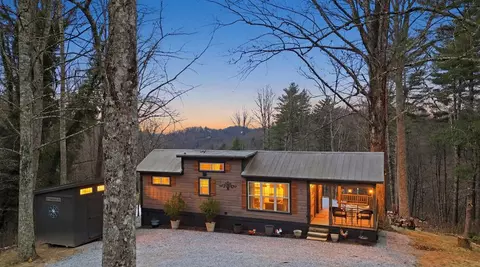 36 Mountain Breeze Rdg, Scaly Mountain, NC 28775