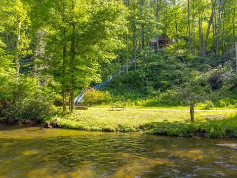 773 Tate Cove Rd, Hayesville, NC 28904