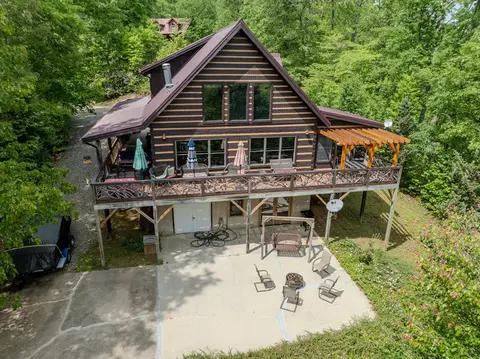 314 N Mallard Cv, Almond, NC 28702