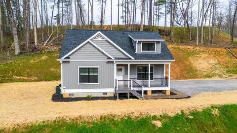 67 Patterson Dr, Dillsboro, NC 28725