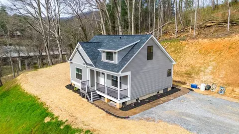 67 Patterson Dr, Dillsboro, NC 28725 photo 5