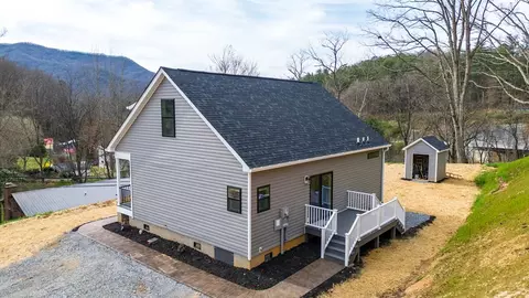 67 Patterson Dr, Dillsboro, NC 28725 photo 7
