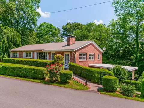 167 Panorama Dr, Franklin, NC 28734