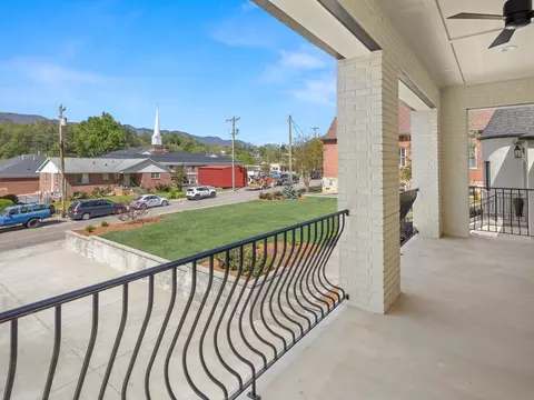 Exterior - 117 Jackson St, Sylva, NC 28779 photo 4 of 14