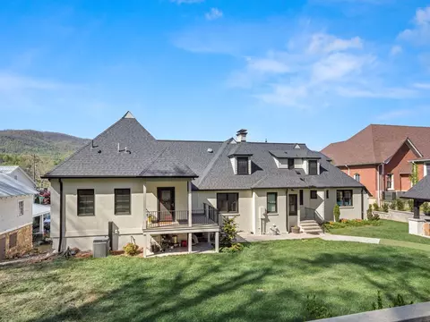 Exterior - 117 Jackson St, Sylva, NC 28779 photo 9 of 14