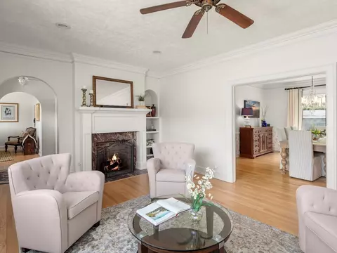 Living - 117 Jackson St, Sylva, NC 28779 photo 4 of 7