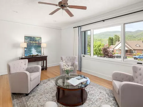 Living - 117 Jackson St, Sylva, NC 28779 photo 2 of 7