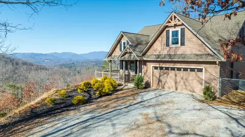 209 Cloud Dancer Rdg, Franklin, NC 28734