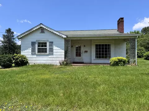 154 First St, Franklin, NC 28734