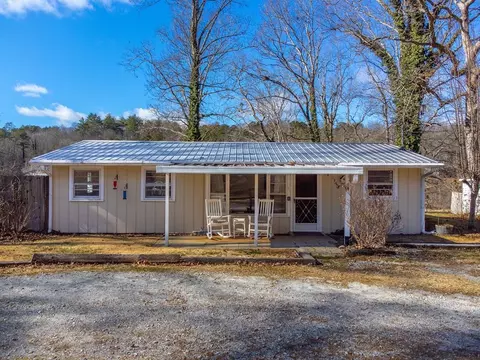 1350 Lake Emory Rd, Franklin, NC 28734