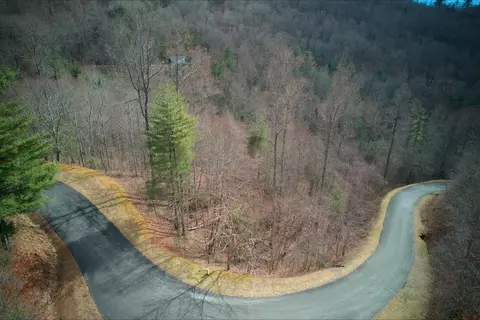17 Garnet Rd, Sylva, NC 28779 photo 4