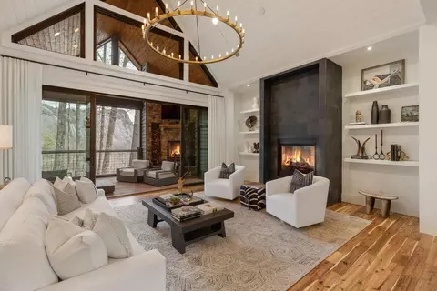 692 Lost Trl, Highlands, NC 28741