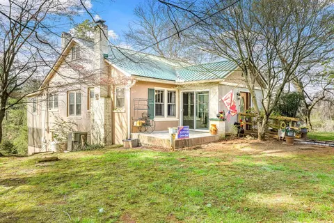 118 Dutton Dr, Franklin, NC 28734