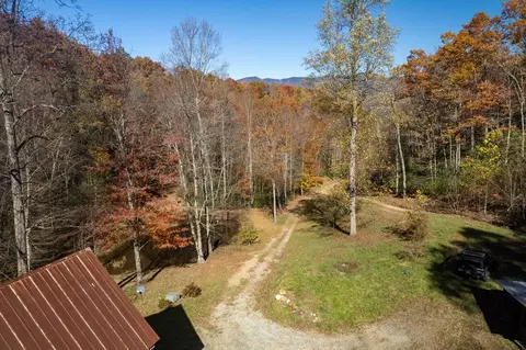 Exterior - 930 Copperhead Cv, Sylva, NC 28779 photo 3 of 9