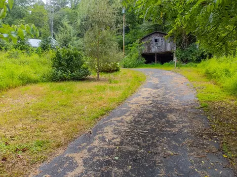 105 Marble Dr, Sylva, NC 28779 photo 7