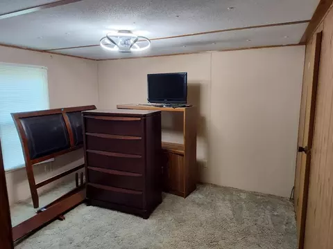 Bedroom - 2960 Clarks Chapel Rd, Franklin, NC 28734 photo 5 of 13