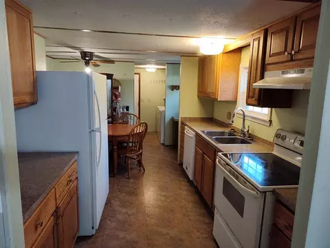 Kitchen - 2960 Clarks Chapel Rd, Franklin, NC 28734 photo 1 of 5