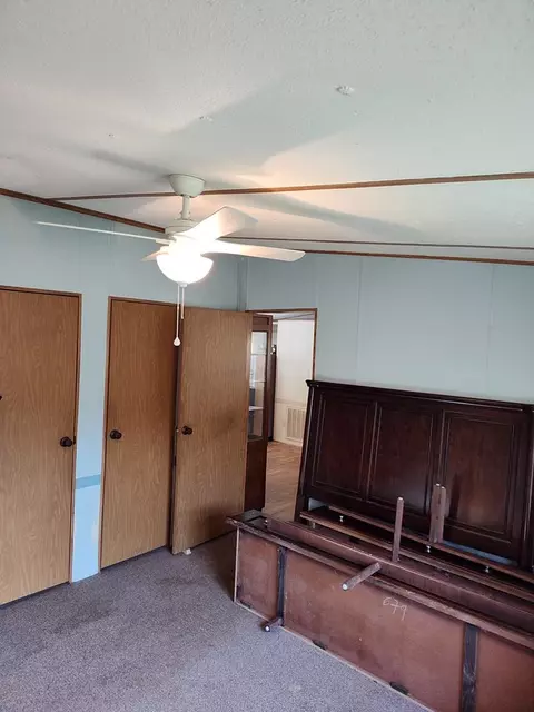 Bedroom - 2960 Clarks Chapel Rd, Franklin, NC 28734 photo 3 of 13
