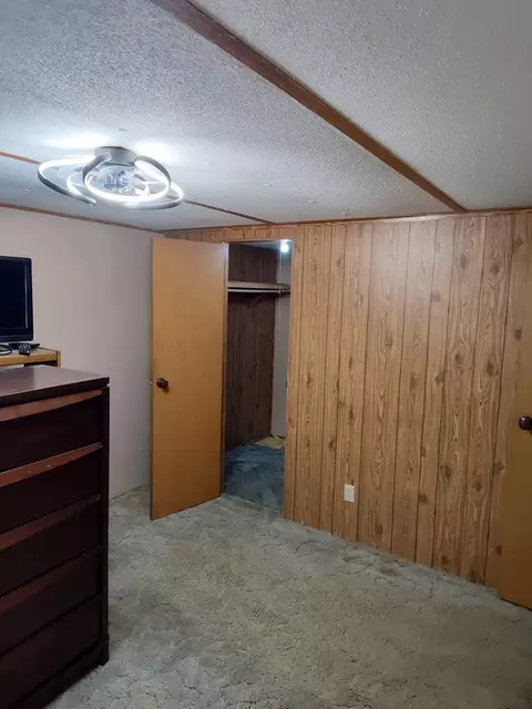 Bedroom - 2960 Clarks Chapel Rd, Franklin, NC 28734 photo 8 of 13