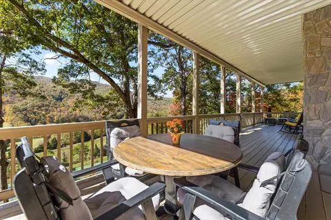 120 White Oak Pointe UNIT 5, Whittier, NC 28789