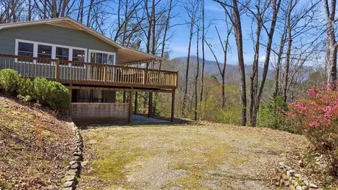 25 E Caesar Rd, Otto, NC 28763