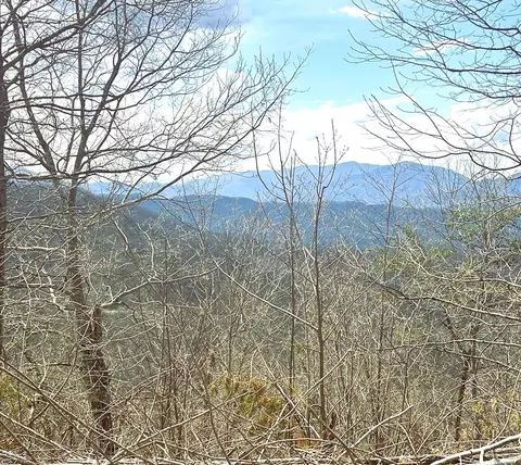 Na Walnut Cove, Bryson City, NC 28713
