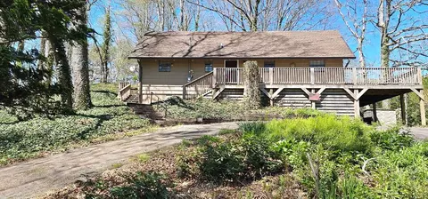 514 Mark Dowdle Rd, Franklin, NC 28734