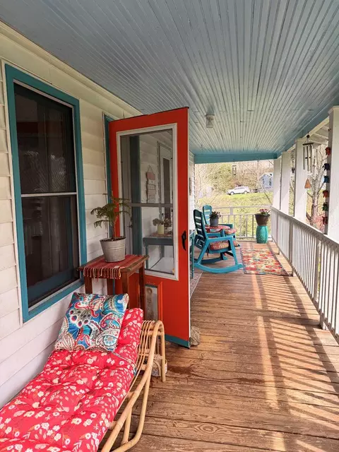 Exterior - 29 Regal Ave, Sylva, NC 28779 photo 10 of 15