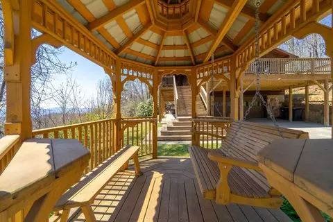 Exterior - 672 Summit Ridge Rd, Franklin, NC 28734 photo 28 of 38