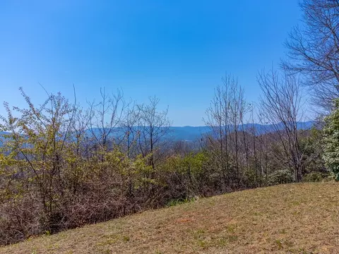 Exterior - 672 Summit Ridge Rd, Franklin, NC 28734 photo 32 of 38
