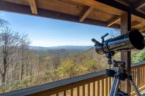 Exterior - 672 Summit Ridge Rd, Franklin, NC 28734 photo 23 of 38