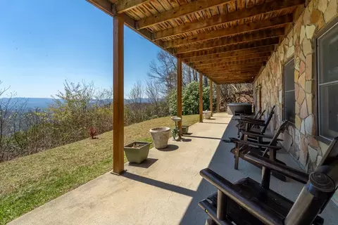 Exterior - 672 Summit Ridge Rd, Franklin, NC 28734 photo 15 of 38