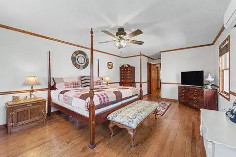 Bedroom - 672 Summit Ridge Rd, Franklin, NC 28734 photo 2 of 8