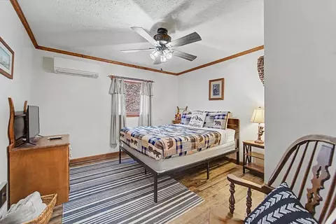 Bedroom - 672 Summit Ridge Rd, Franklin, NC 28734 photo 5 of 8