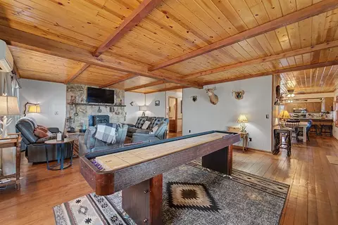 Living - 672 Summit Ridge Rd, Franklin, NC 28734 photo 4 of 4