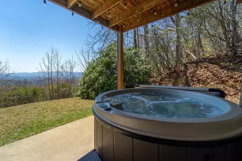 Exterior - 672 Summit Ridge Rd, Franklin, NC 28734 photo 17 of 38