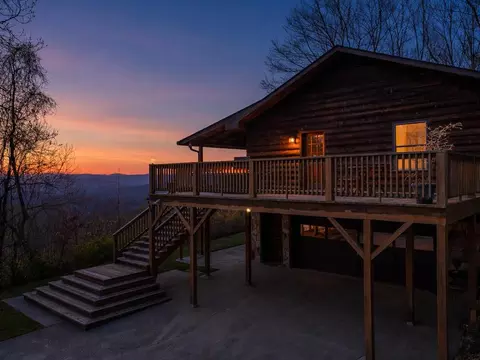 Exterior - 672 Summit Ridge Rd, Franklin, NC 28734 photo 13 of 38