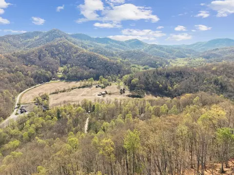 lot Apt 8 Santeetlah Rdg, Franklin, NC 28734