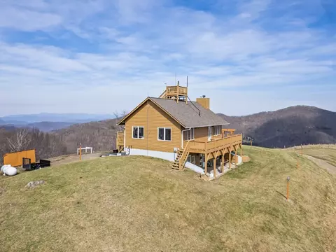 1007 Turkey Trot Rd, Clyde, NC 28721 photo 4