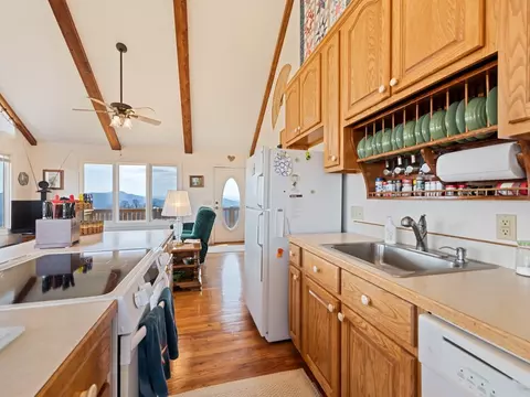 1007 Turkey Trot Rd, Clyde, NC 28721 photo 11