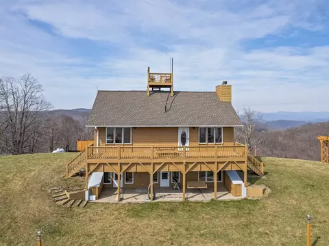 1007 Turkey Trot Rd, Clyde, NC 28721 photo 3