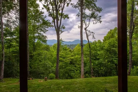 339 Honey Locust Trl, Whittier, NC 28789