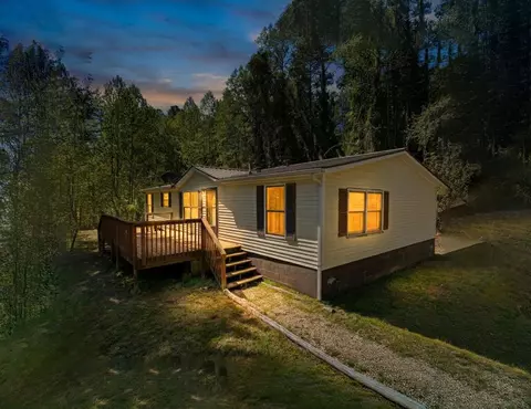 1171 N Jenkins Branch Rd, Bryson City, NC 28713