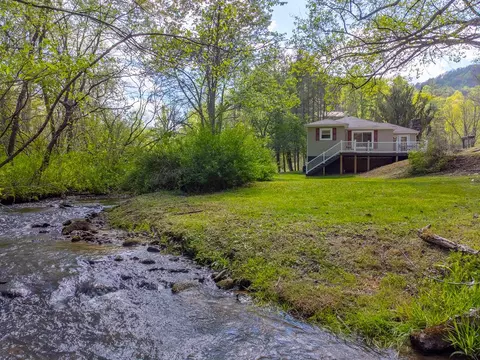 1303 Atoah Rd, Robbinsville, NC 28771