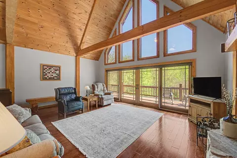 Living - 507 Angel Fields Rd, Franklin, NC 28734 photo 2 of 3