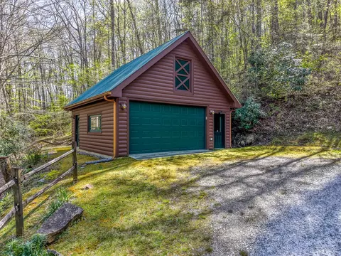 Exterior - 507 Angel Fields Rd, Franklin, NC 28734 photo 4 of 23