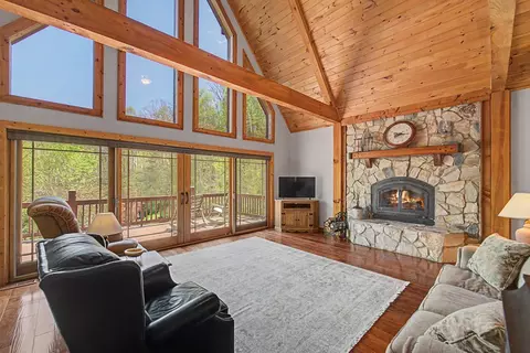 Living - 507 Angel Fields Rd, Franklin, NC 28734 photo 1 of 3