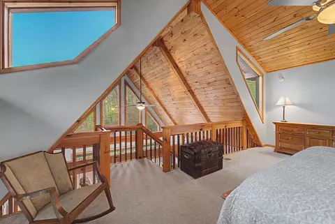 Bedroom - 507 Angel Fields Rd, Franklin, NC 28734 photo 5 of 6