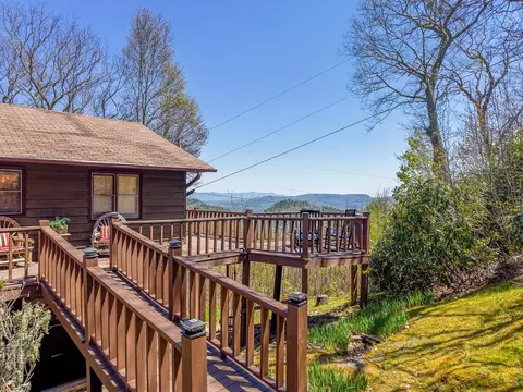 Exterior - 623 Buggy Barn Rd, Cullowhee, NC 28723 photo 11 of 14