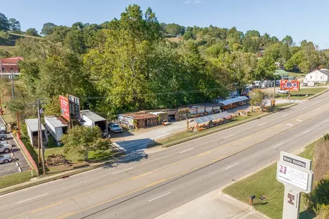 838 E Main St, Franklin, NC 28734 photo 17